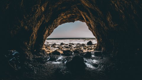Пещера, море, камни
