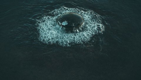 Вода, пена, поверхность