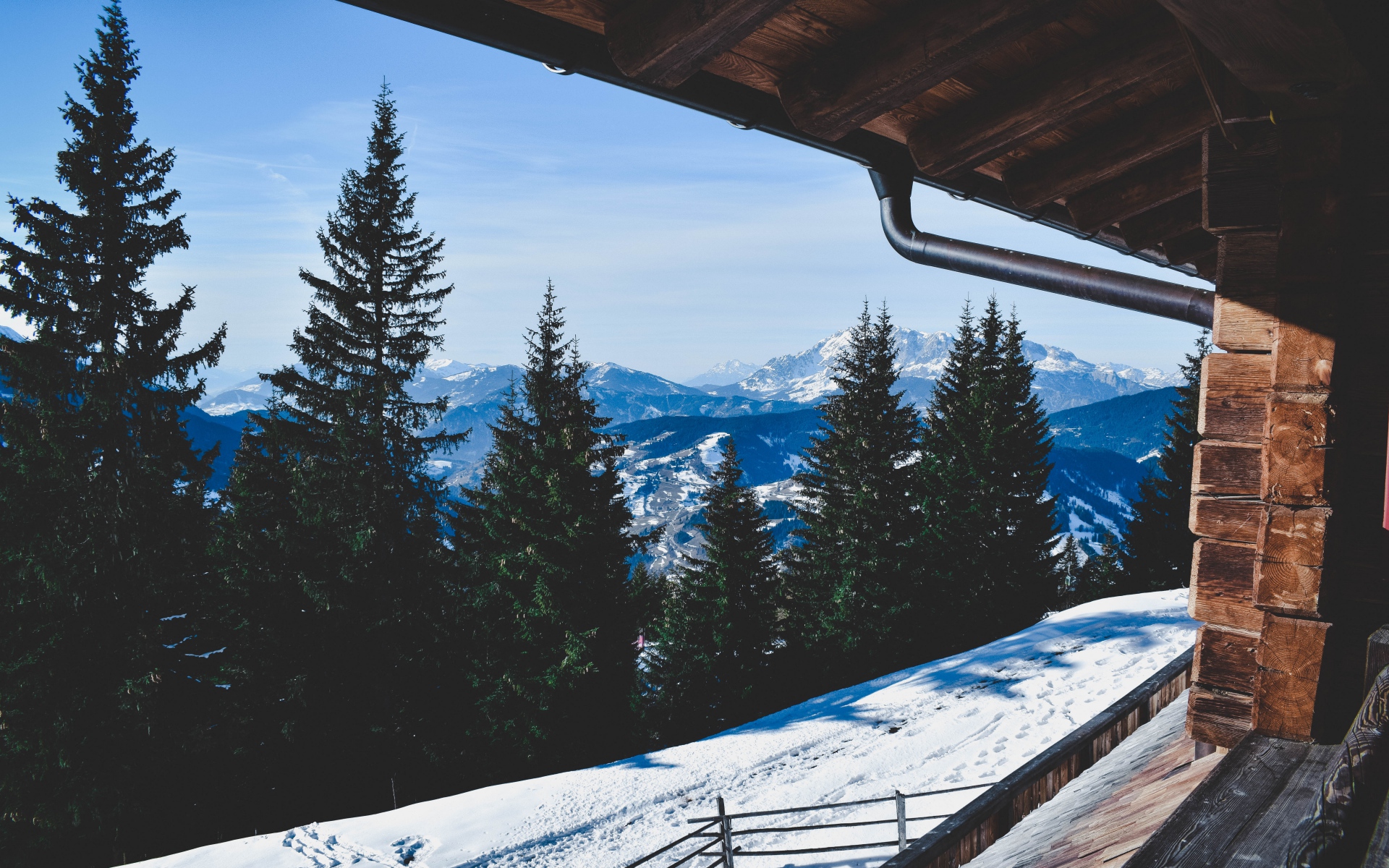 Картинки Деревья, зима, горы, окно фото и обои на рабочий стол