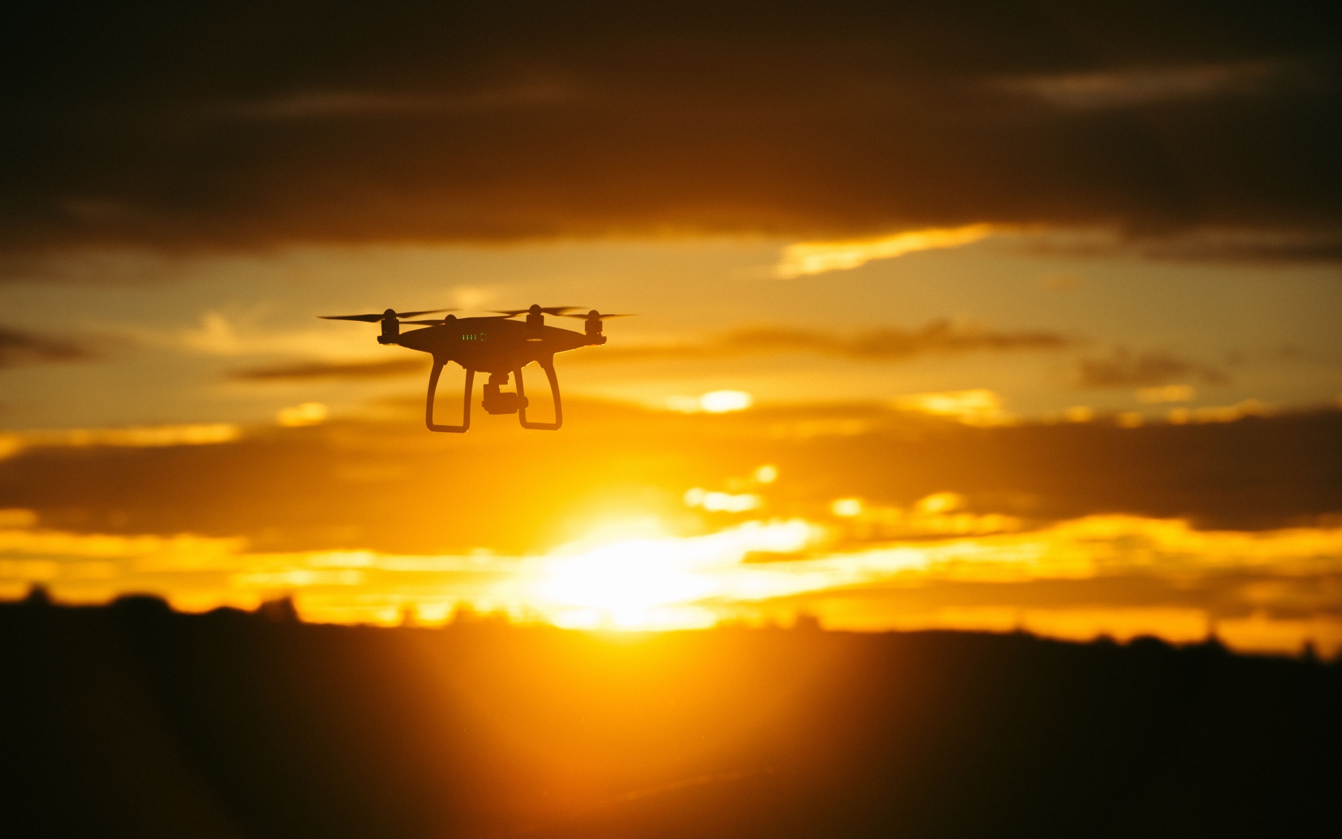 Картинки Quadrocopter, закат, небо, полет, беспилотный фото и обои на рабочий стол