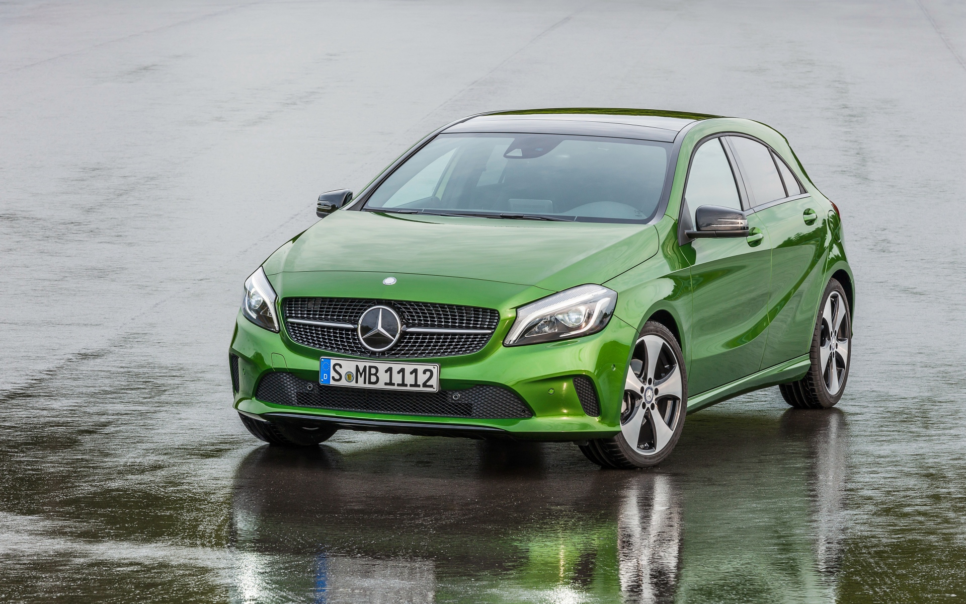 Картинки Mercedes-benz, 250, w176, зеленый, вид спереди фото и обои на рабочий стол