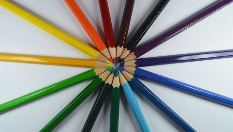 Цветные карандаши, красочные, заостренные