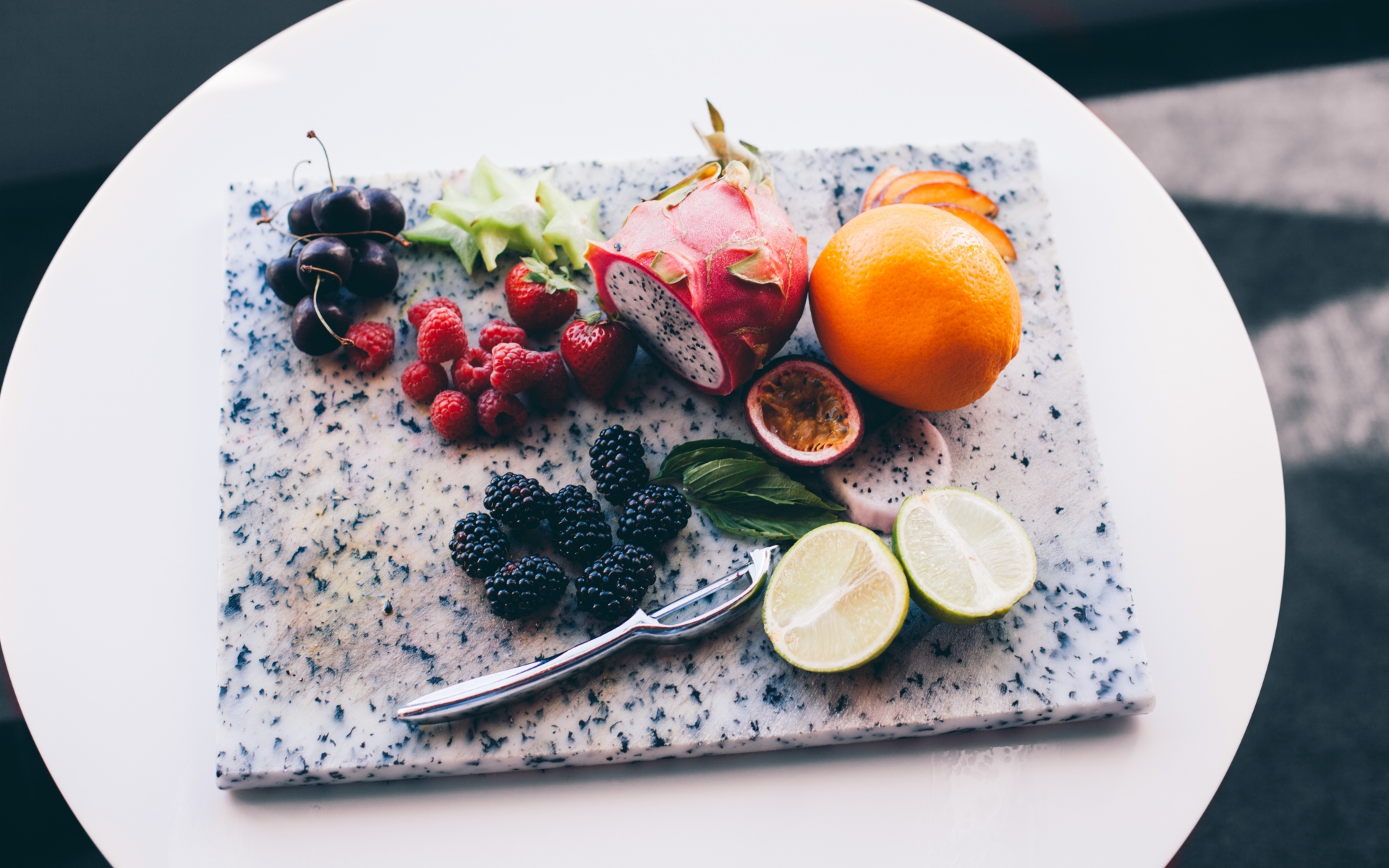 Картинки Pitahaya, маракуйя, ежевика, известь фото и обои на рабочий стол