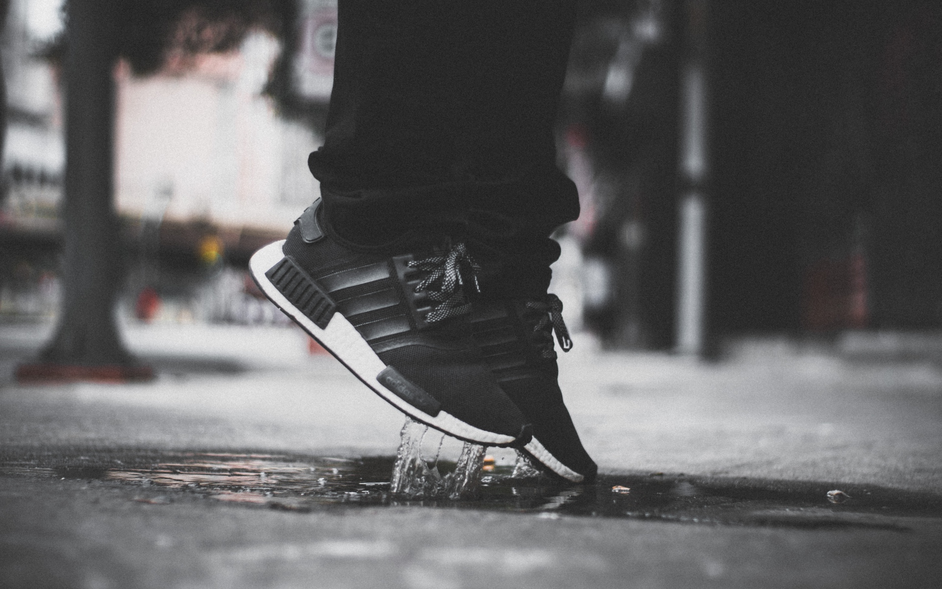 Картинки Adidas, обувь, ноги фото и обои на рабочий стол