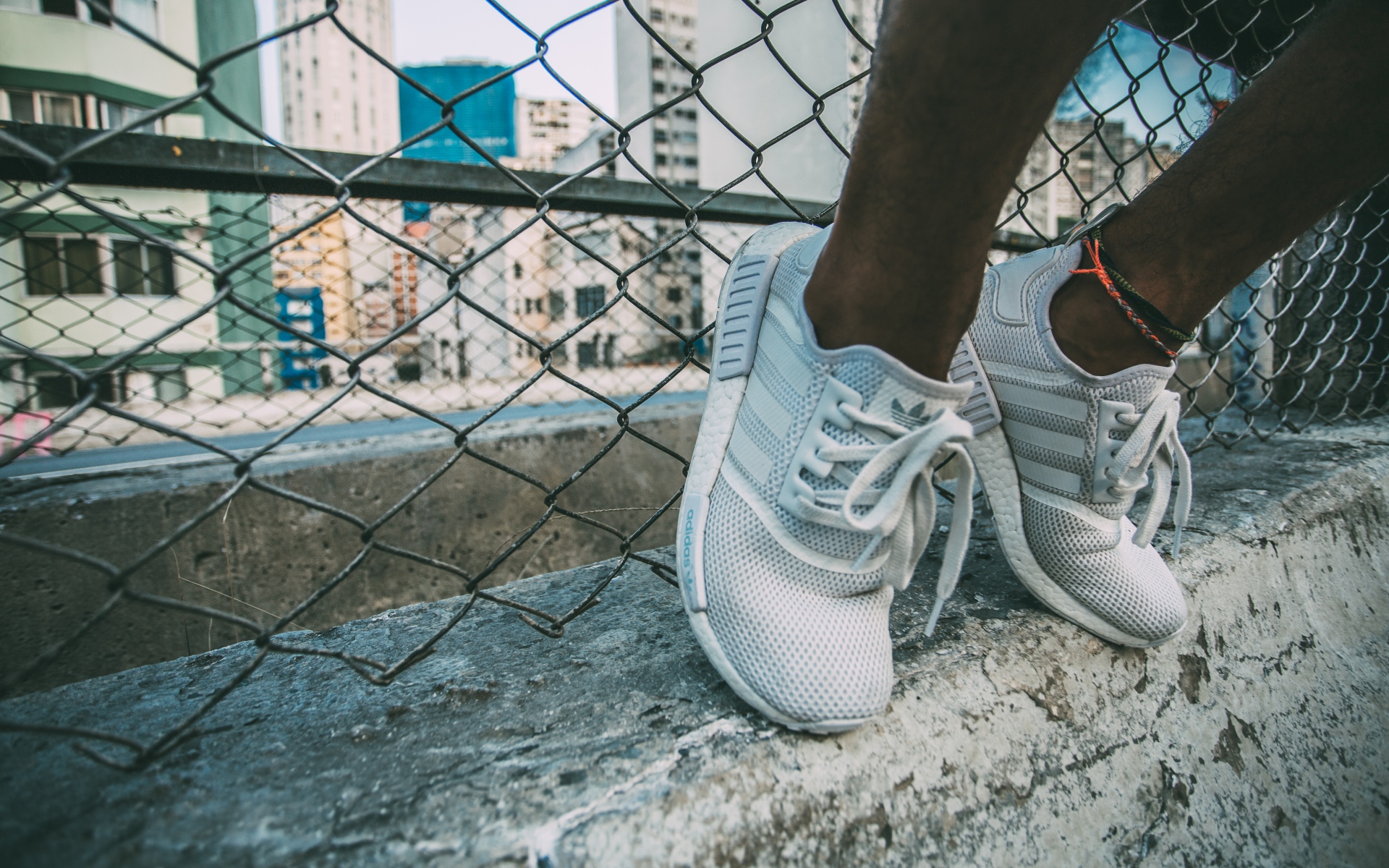 Картинки Adidas, спортивные туфли, спорт фото и обои на рабочий стол