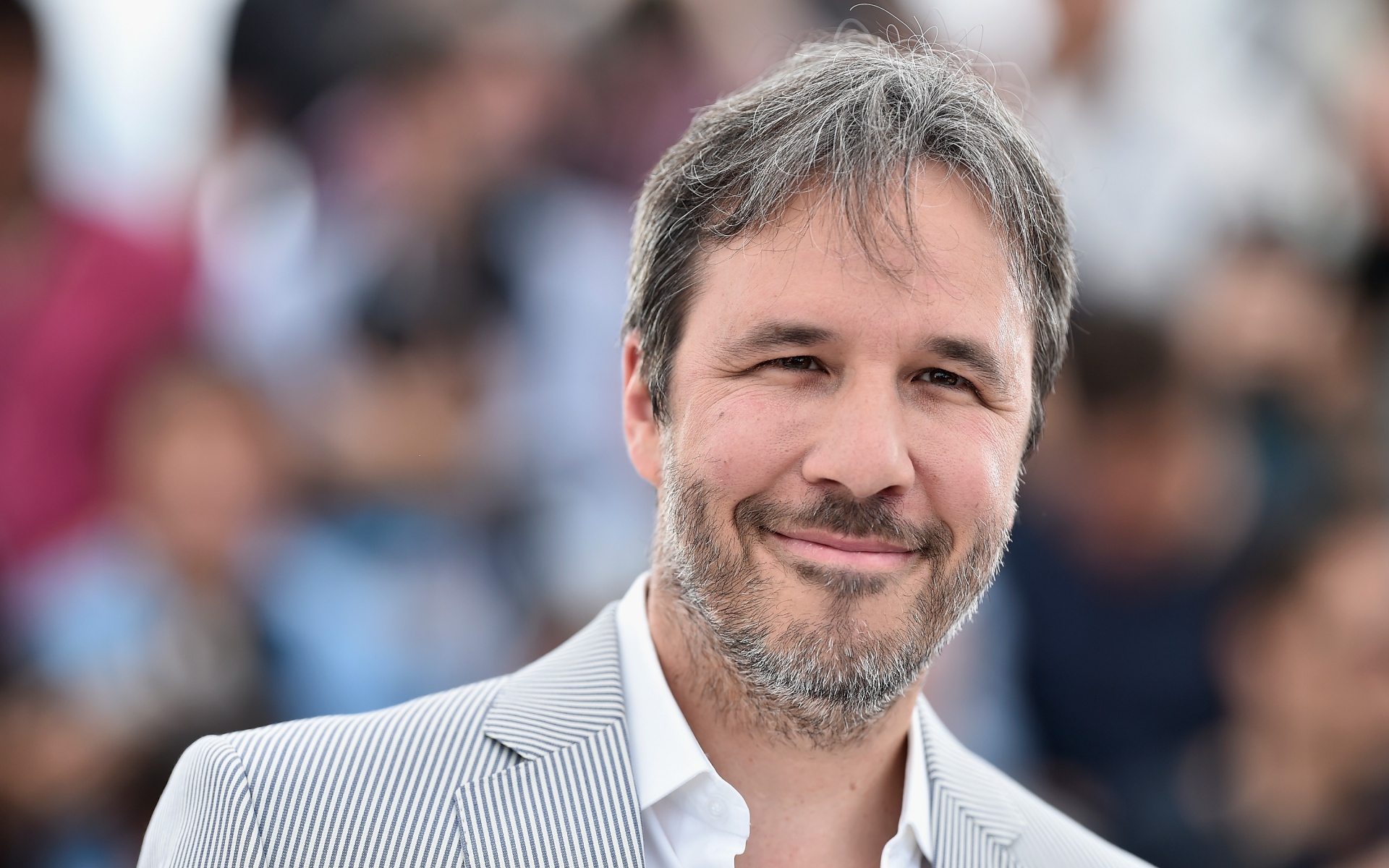 Картинки Denis villeneuve, актер, улыбка фото и обои на рабочий стол