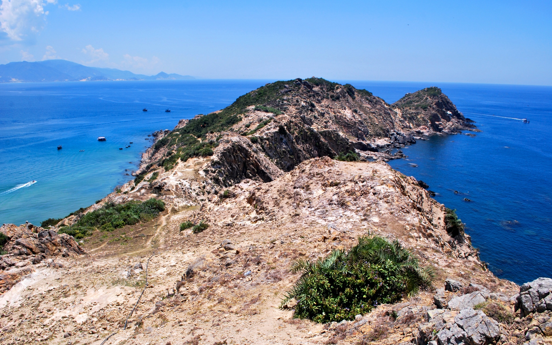 Картинки Море, пляж, камни, берег фото и обои на рабочий стол