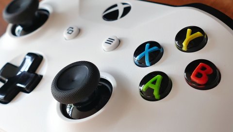 Xbox, джойстик, консоль