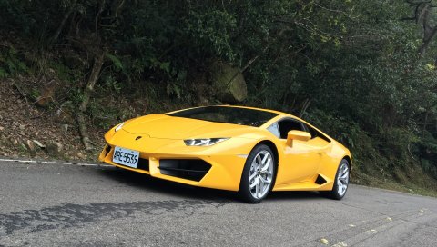 Lamborghini, спортивный автомобиль, вид сбоку, желтый