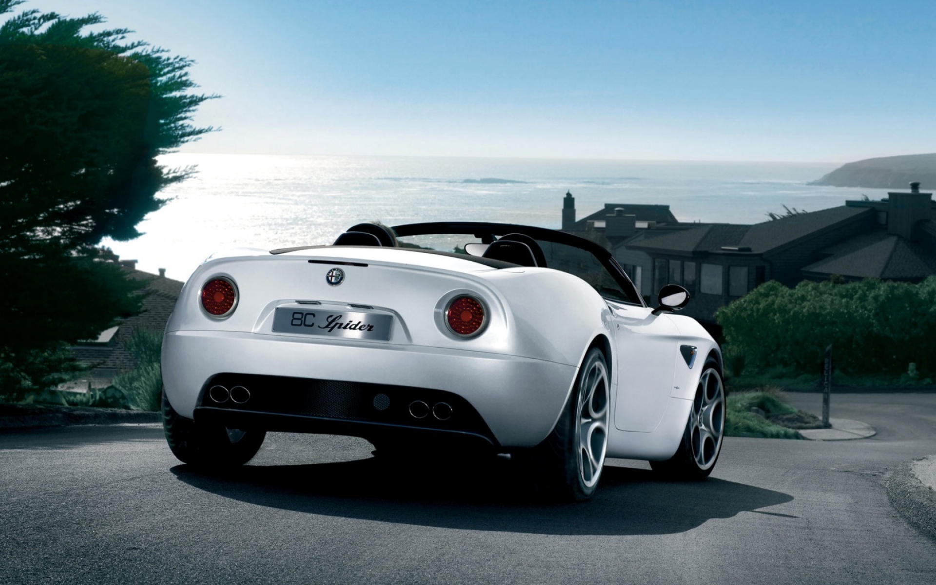 Картинки Alfa romeo, 8c, паук, вид сзади фото и обои на рабочий стол