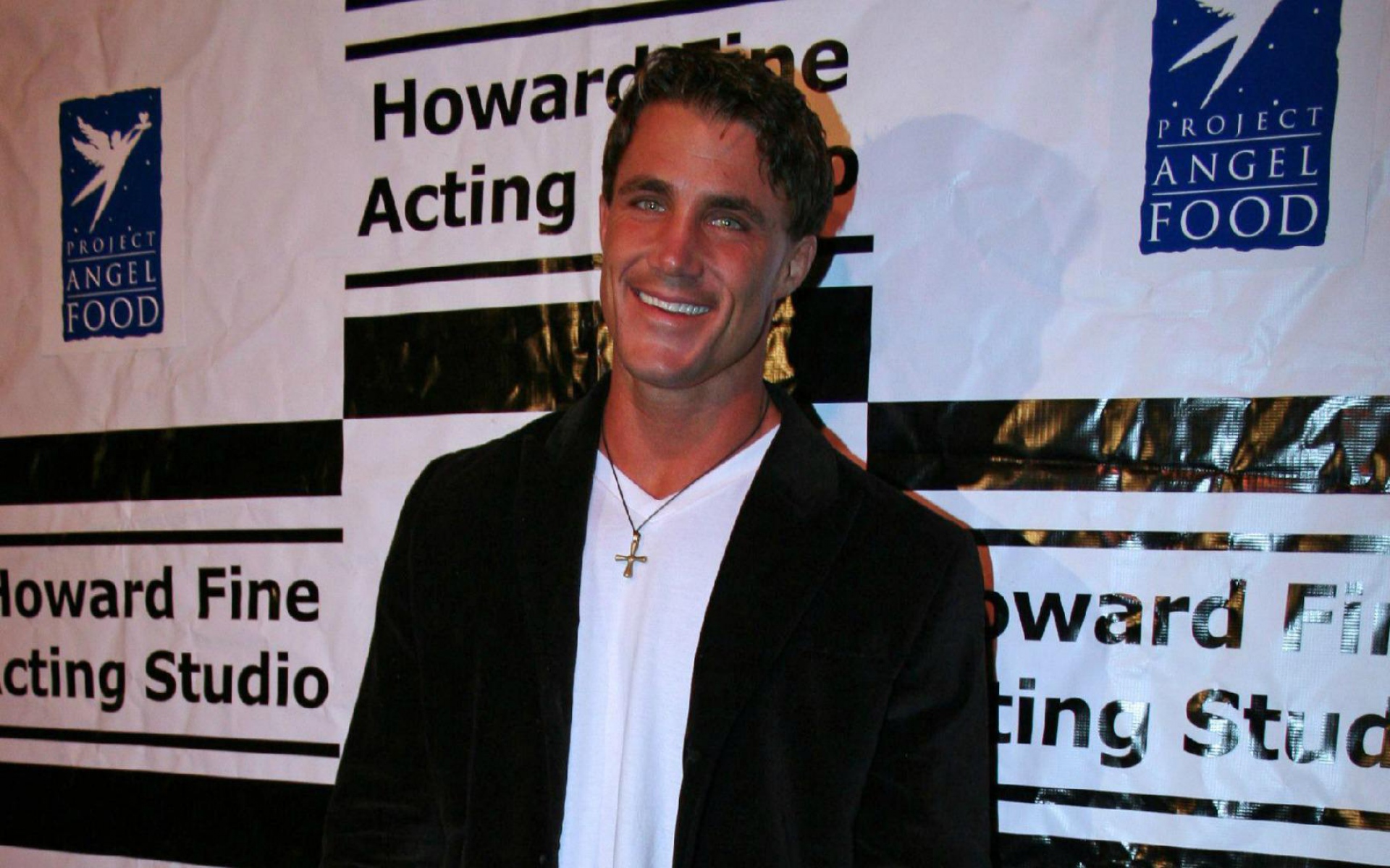 Картинки Greg plitt, актер, улыбка, знаменитость фото и обои на рабочий стол
