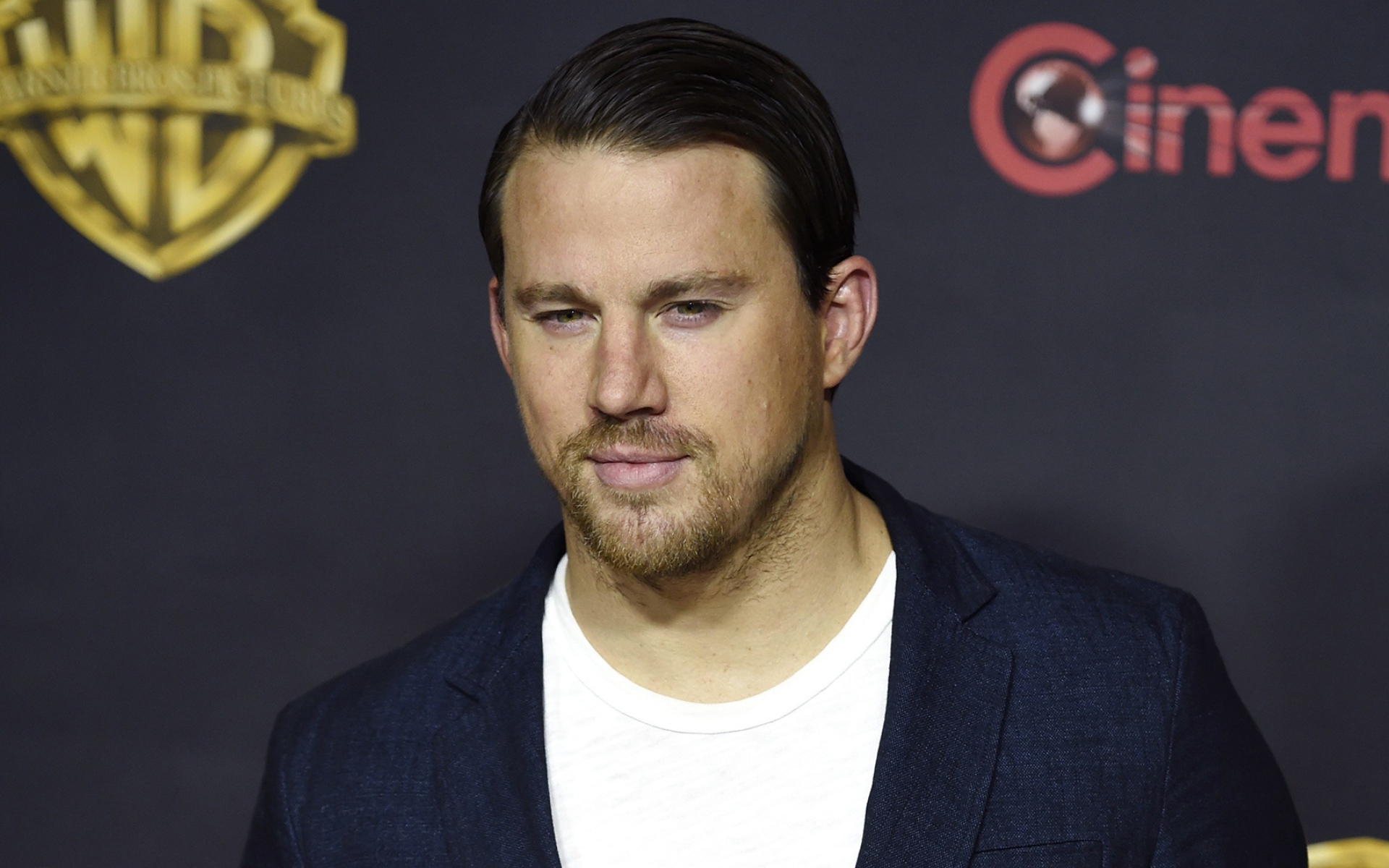 Картинки Channing tatum, актер, улыбка, щетина фото и обои на рабочий стол