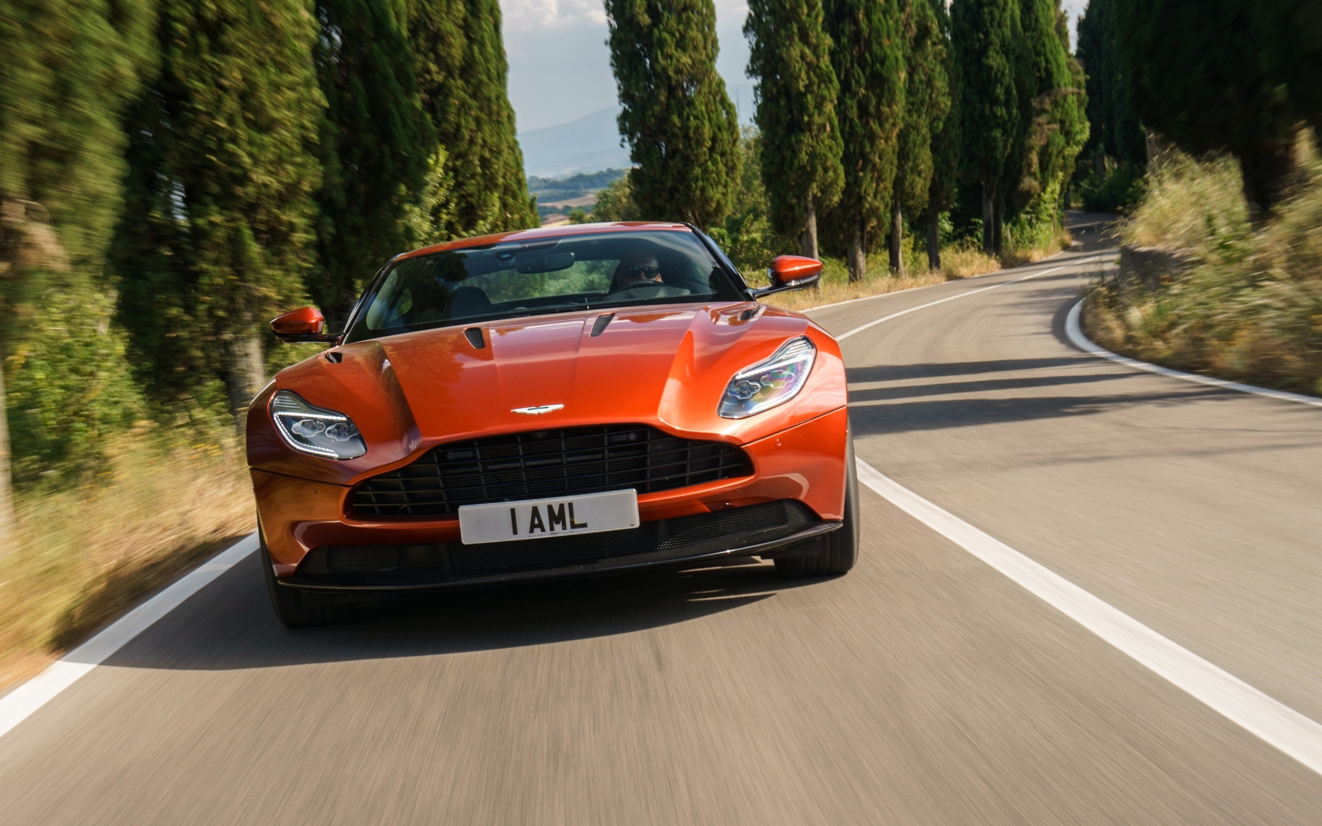 Картинки Aston martin, db11, вид спереди, красный фото и обои на рабочий стол