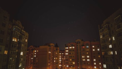 Город, ночь, небо, дома