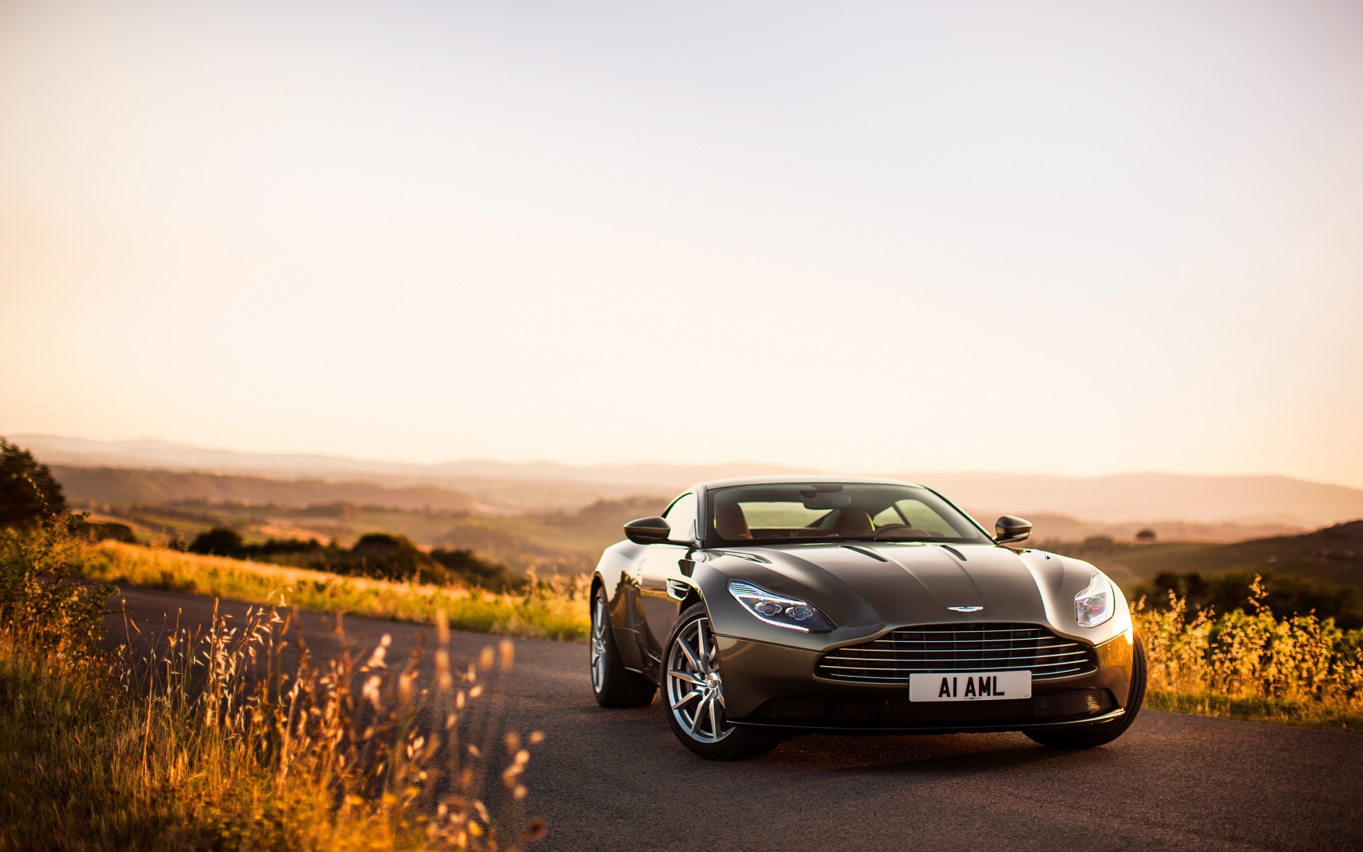 Картинки Aston martin, db11, вид спереди фото и обои на рабочий стол