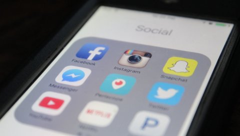Iphone, apple, facebook, instagram, smartphone, social networking