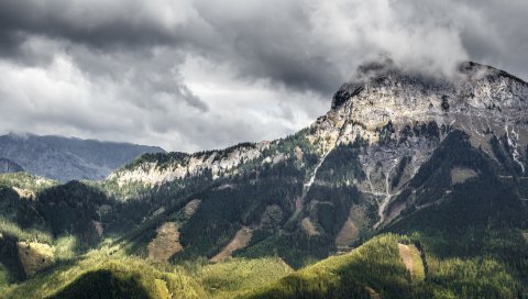 Скала, горы, трава, небо