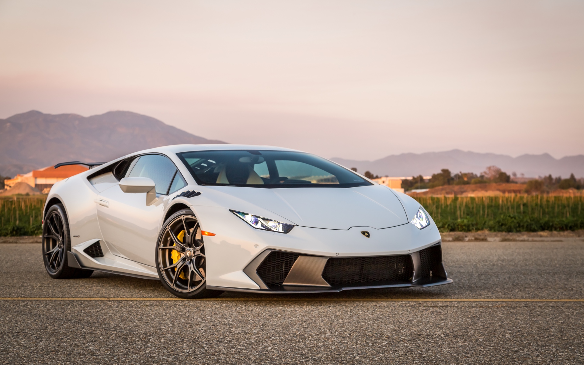 Картинки Lamborghini, huracan, вид сбоку фото и обои на рабочий стол