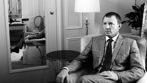 Парень ritchie, актер, костюм, смокинг, фотосессия