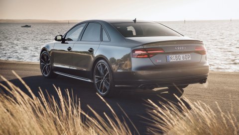 Audi, s8, вид сзади
