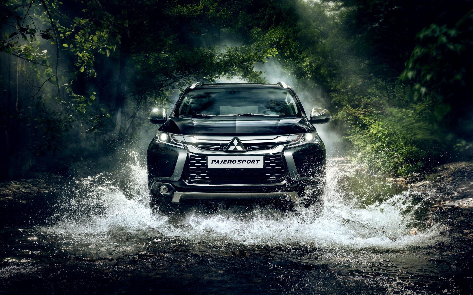 Картинки Mitsubishi, pajero, река, вид спереди фото и обои на рабочий стол