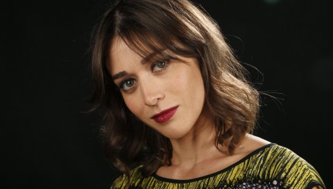 Lizzy caplan, девушка, лицо, макияж