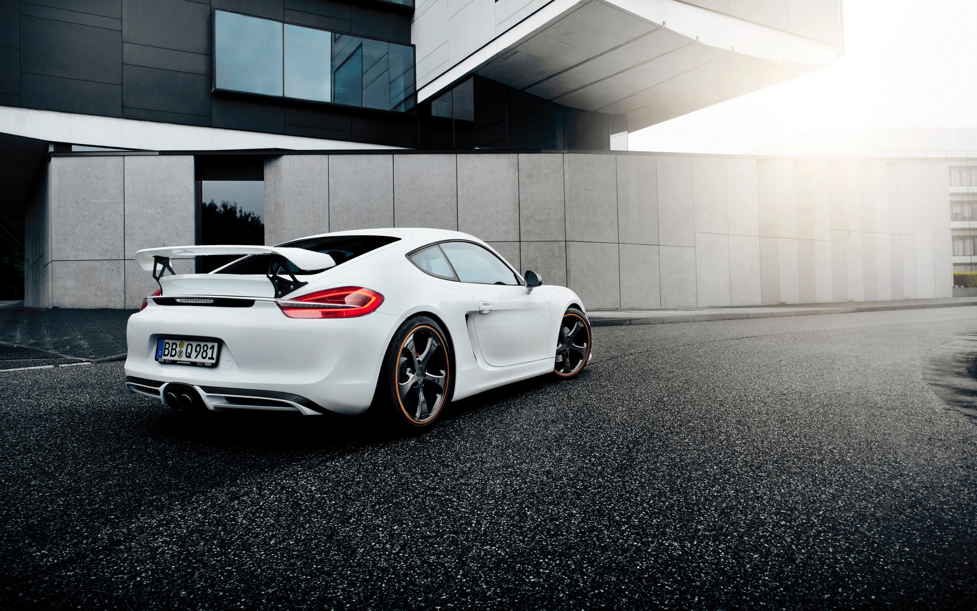 Картинки Porsche, cayman, белый, вид сбоку фото и обои на рабочий стол