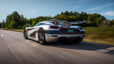 Koenigsegg, один 1, вид сзади, суперкар