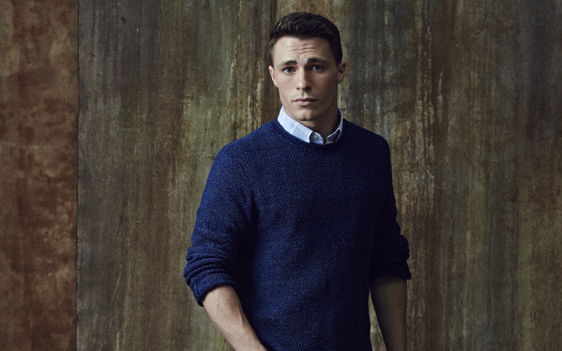 Картинки Colton haynes, актер, свитер фото и обои на рабочий стол