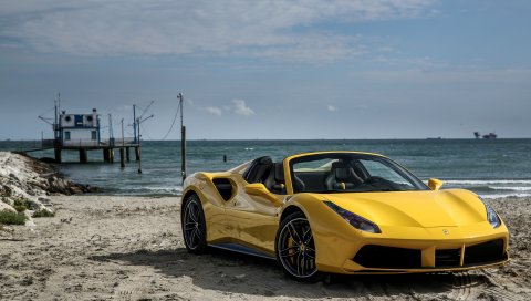 Ferrari, 488, паук, желтый, вид сбоку