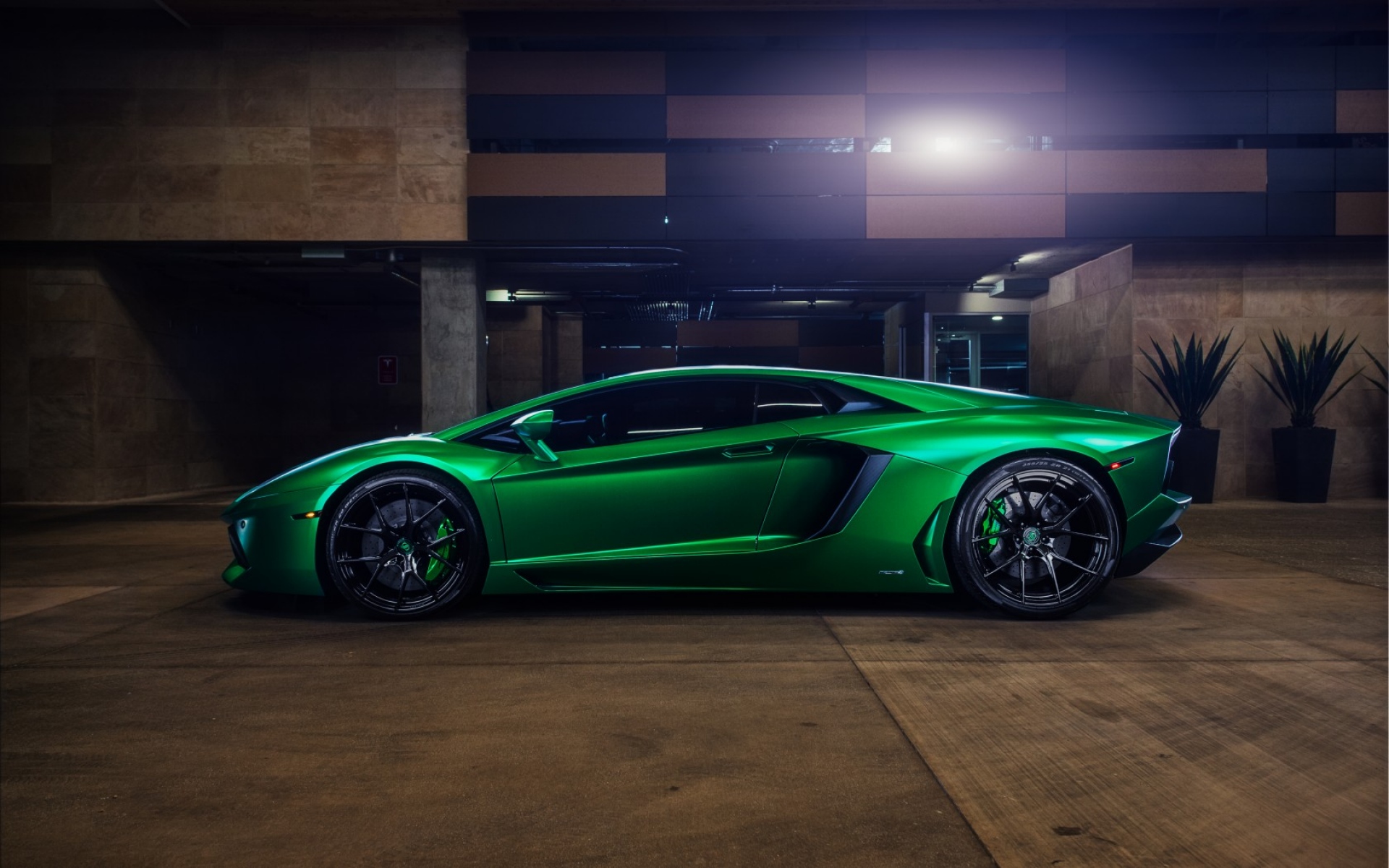 Картинки Lamborghini aventador, зеленый, вид сбоку фото и обои на рабочий стол