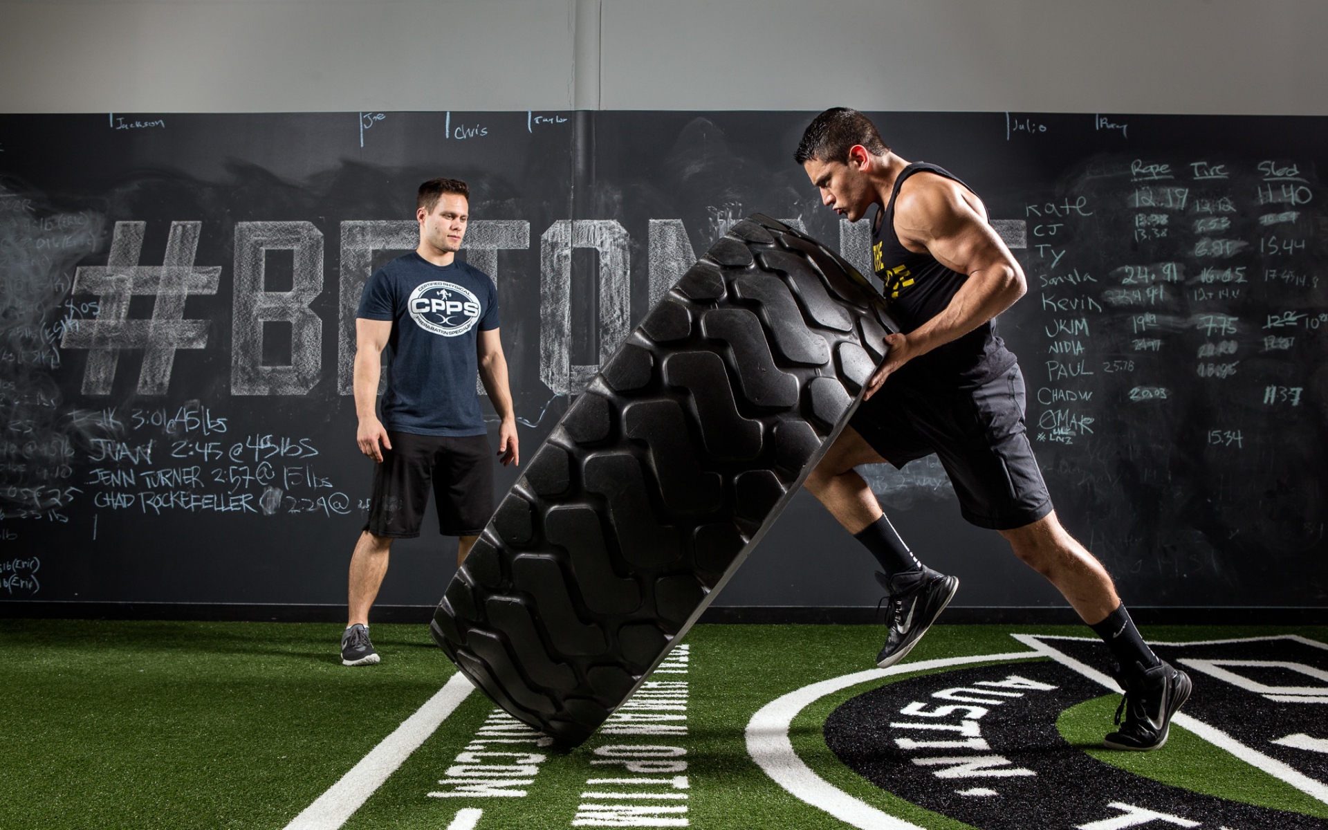 Картинки CrossFit, шины, мышцы, сила, спортсмены фото и обои на рабочий стол