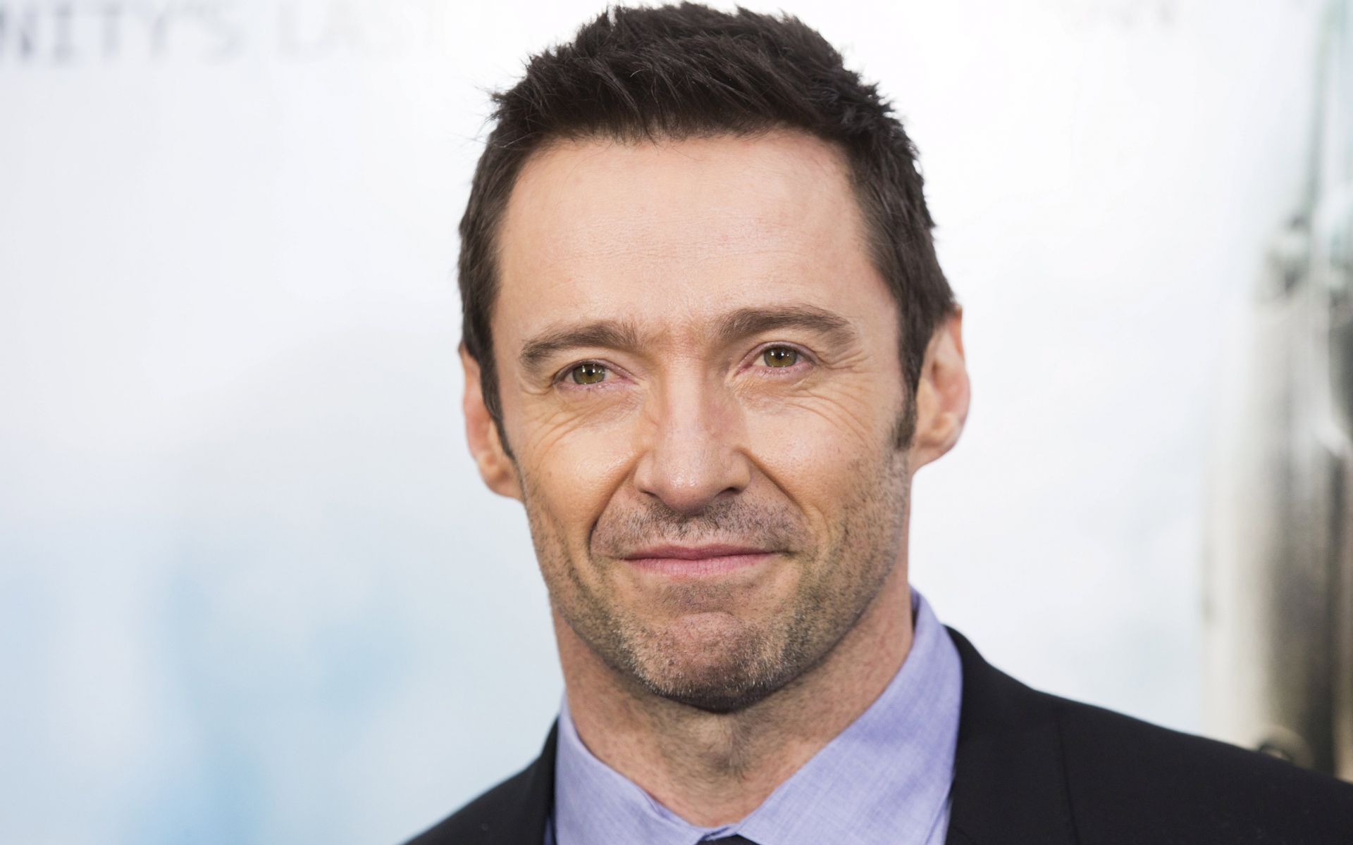 Картинки Hugh jackman, актер, улыбка, щетина фото и обои на рабочий стол