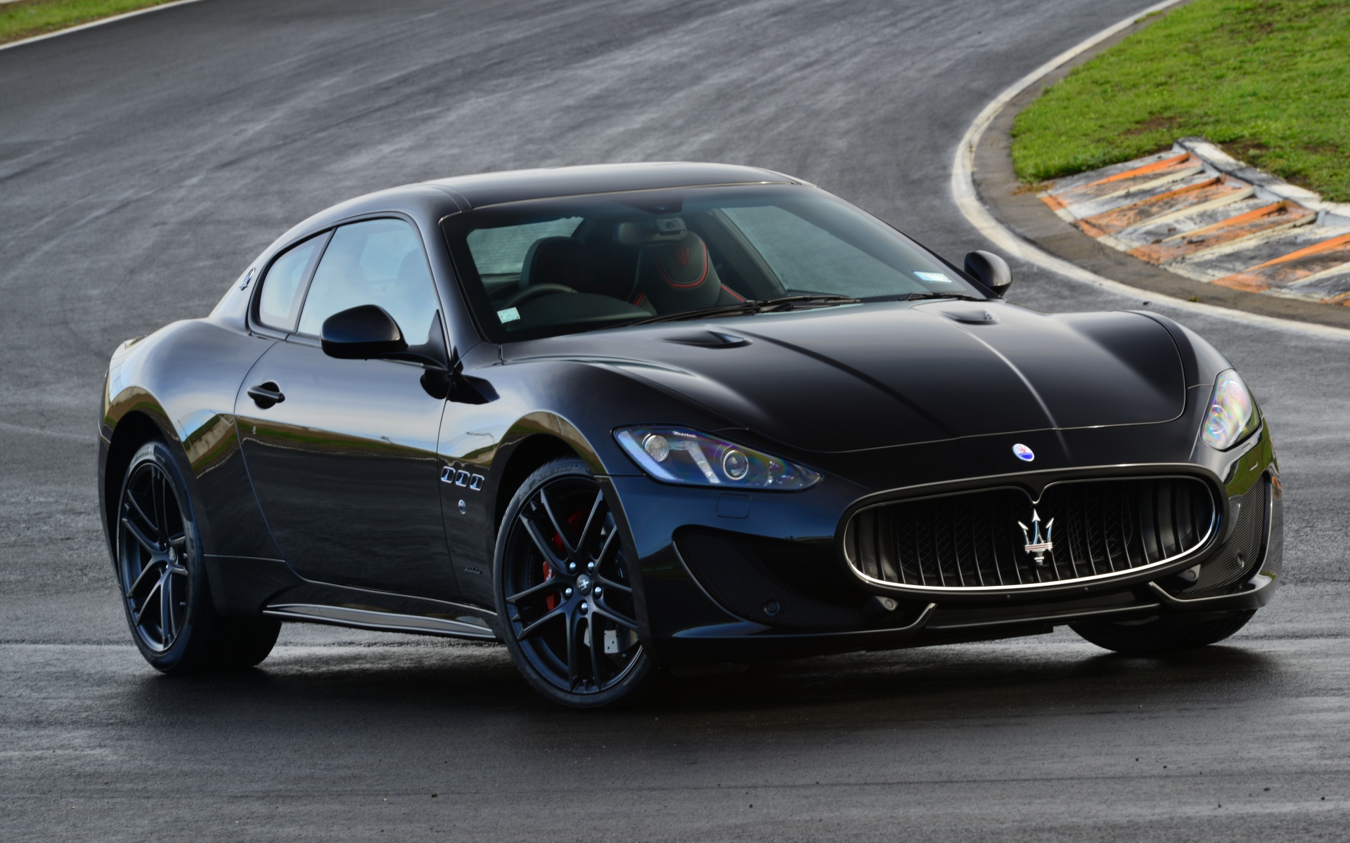 Картинки Maserati, granturismo, mc sportline, вид сбоку, черный фото и обои на рабочий стол