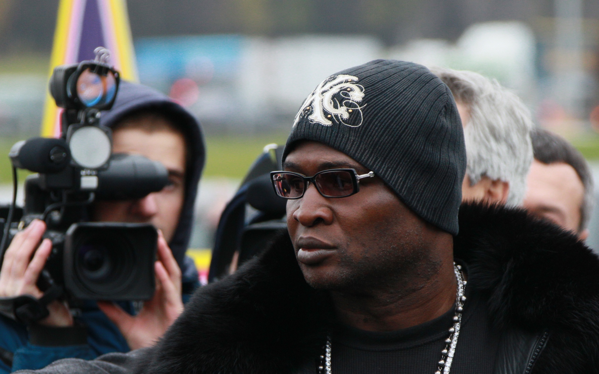 Картинки James toney, боксер, солнцезащитные очки, шляпа фото и обои на рабочий стол