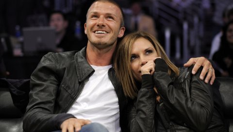 David beckham, victoria beckham, пара, обниматься
