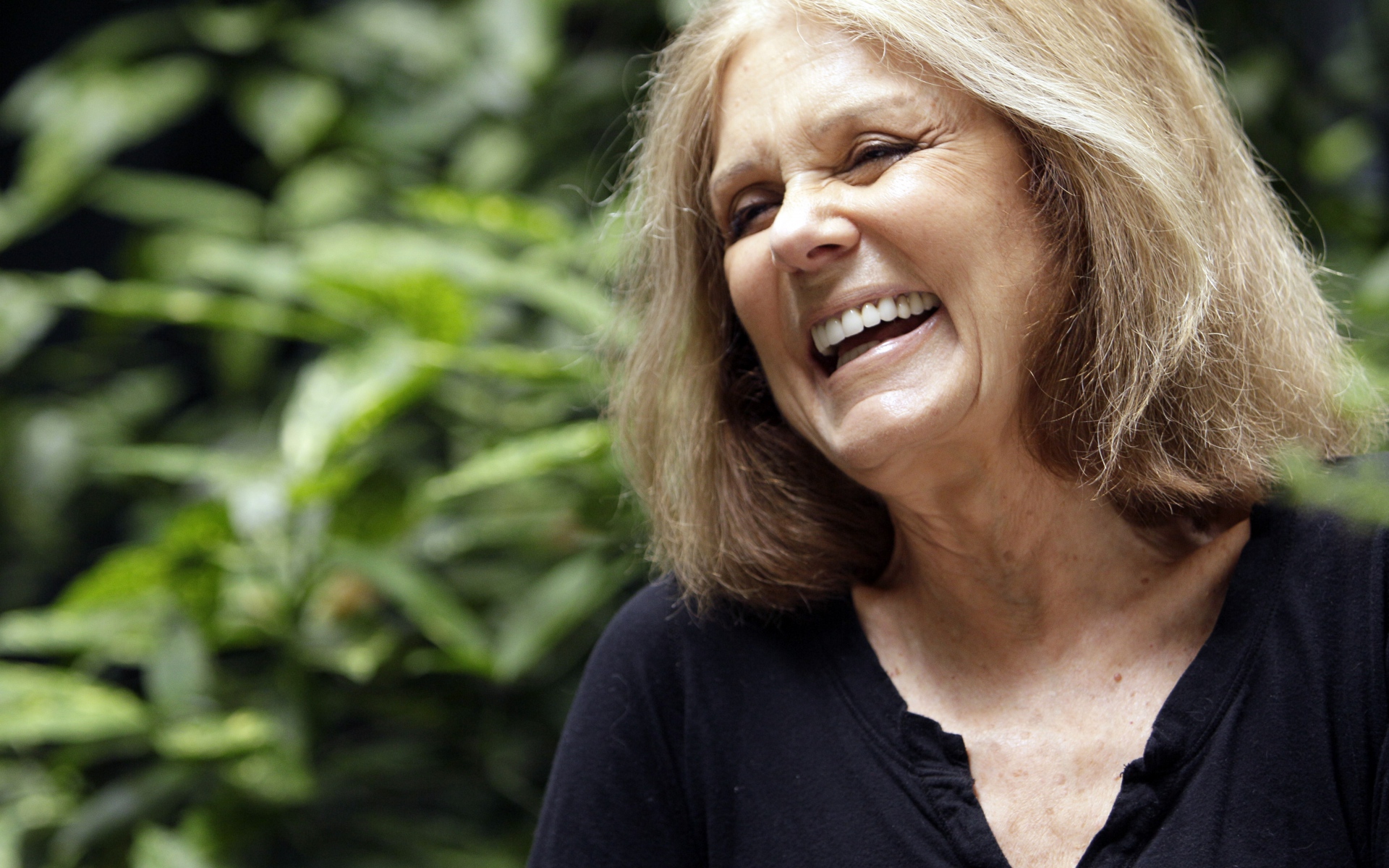 Картинки Gloria steinem, журналист, политик, улыбаюсь фото и обои на рабочий стол