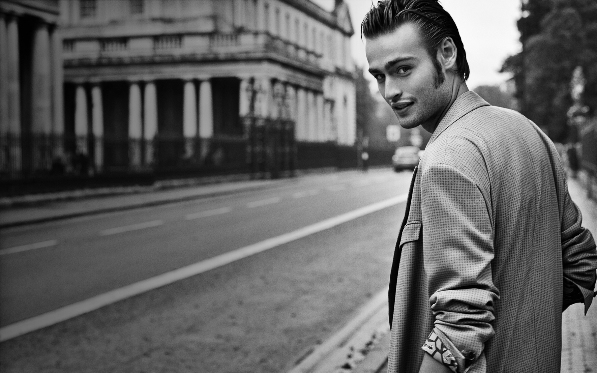 Картинки Douglas booth, актер, модель, bw фото и обои на рабочий стол