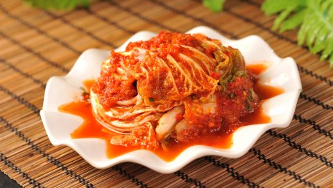 Горячий соус, корейская кимчи, чили, блюдо