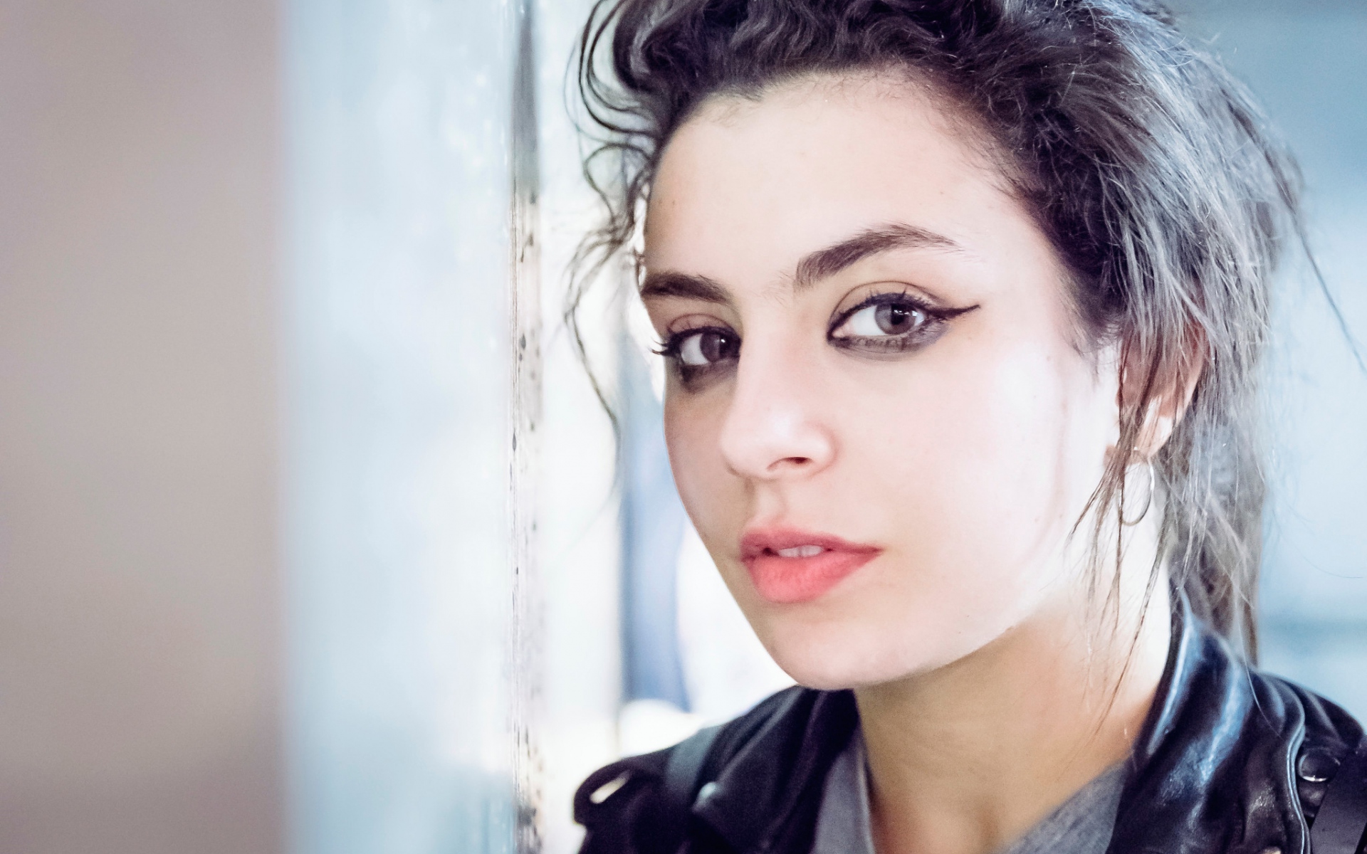 Картинки Charli xcx, певец, лицо, макияж фото и обои на рабочий стол