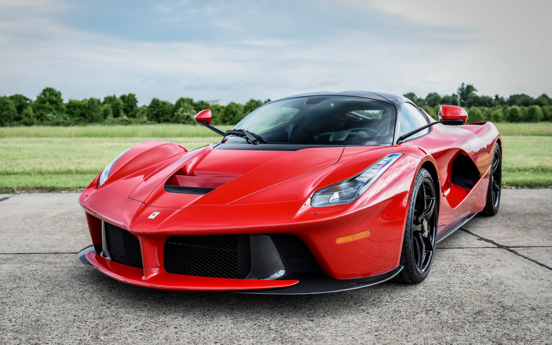 Картинки Ferrari, laferrari, красный, вид спереди фото и обои на рабочий стол