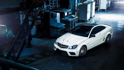 Mercedes-benz, c63, amg, белый, вид сбоку