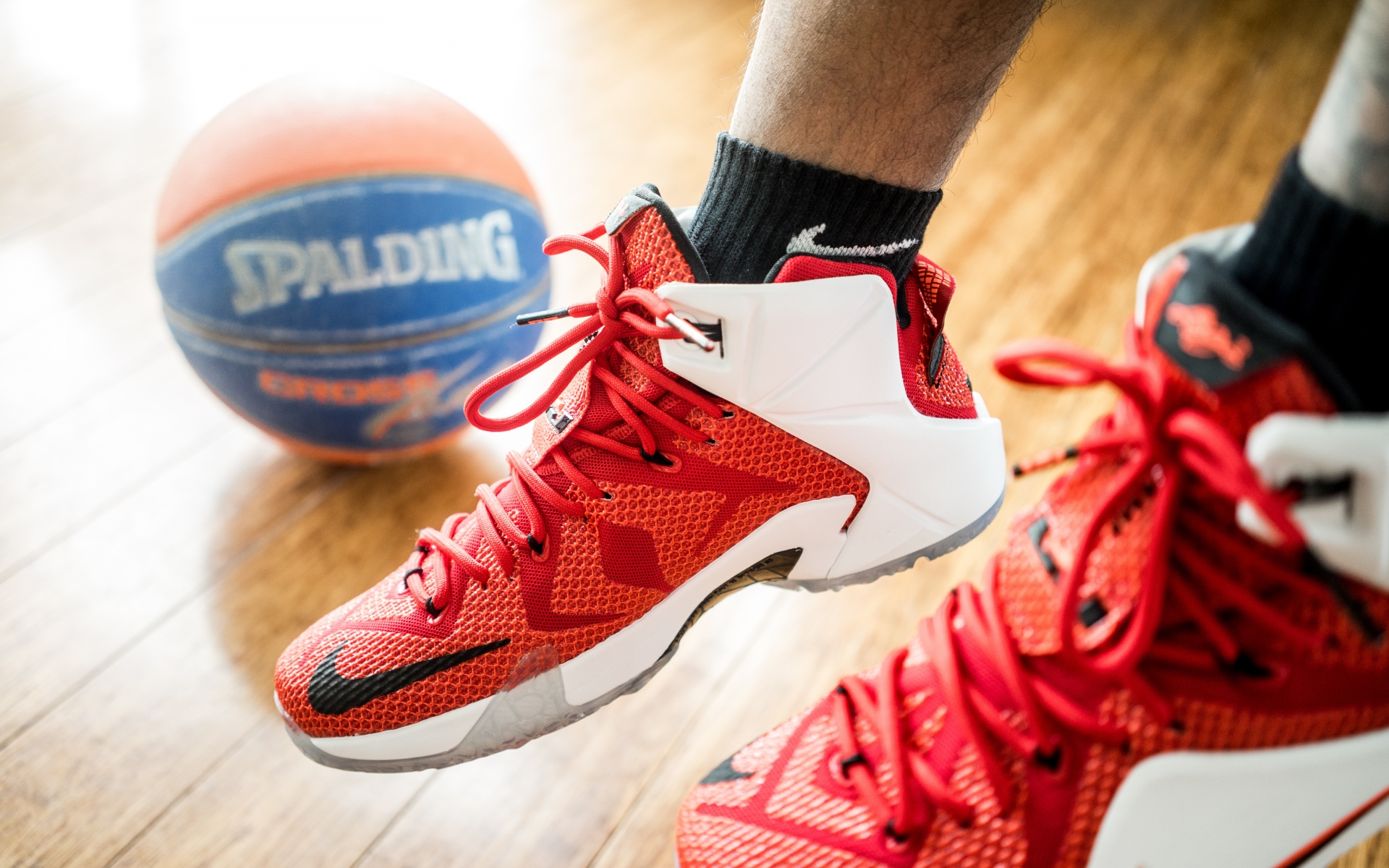 Картинки Обувь, lebron, ball, nike, spalding фото и обои на рабочий стол
