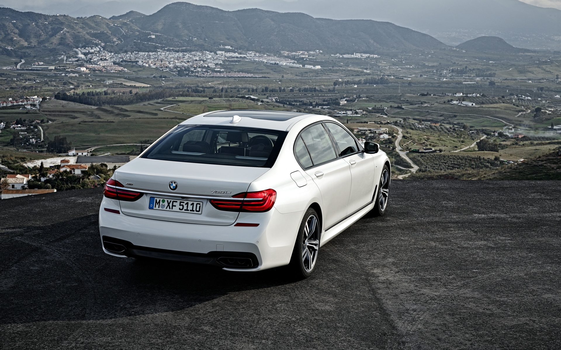 Картинки Bmw, 750li, xdrive, белый, вид сзади фото и обои на рабочий стол