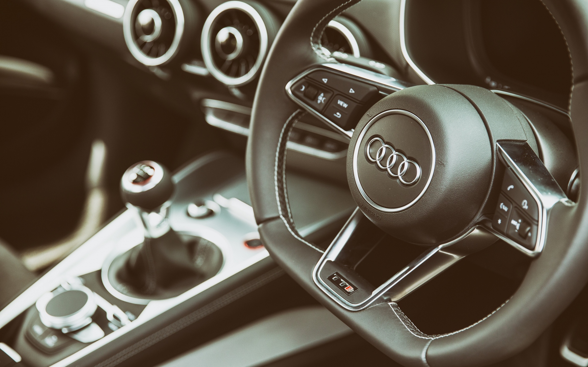 Картинки Audi, tts, руль, интерьер фото и обои на рабочий стол