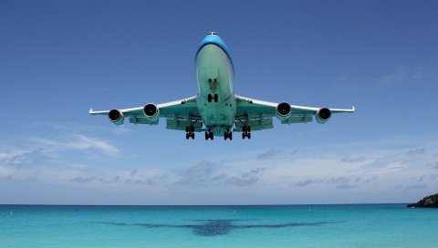 Boeing 747, тень, океан, полет