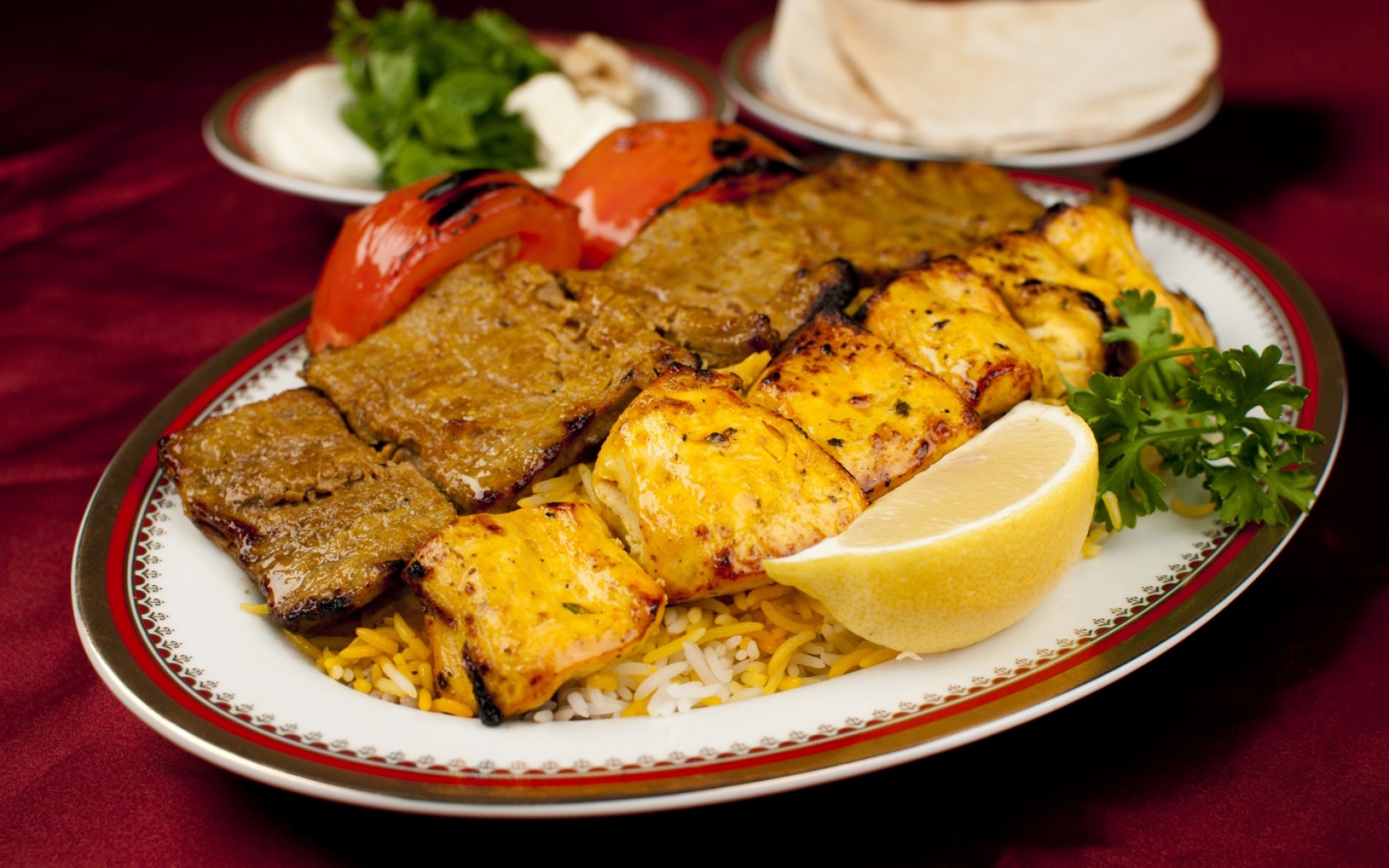Картинки Кебаб, мясо, овощи, лимон фото и обои на рабочий стол