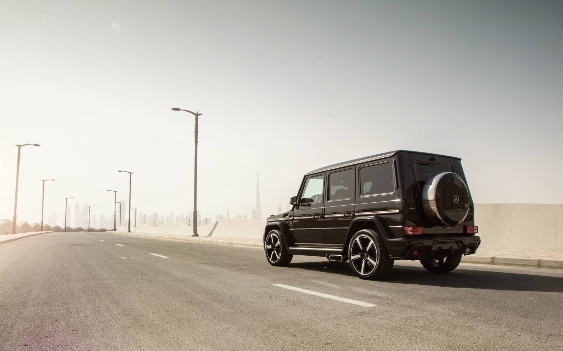 Картинки Mercedes-benz, g-klasse, w463, черный, вид сзади фото и обои на рабочий стол