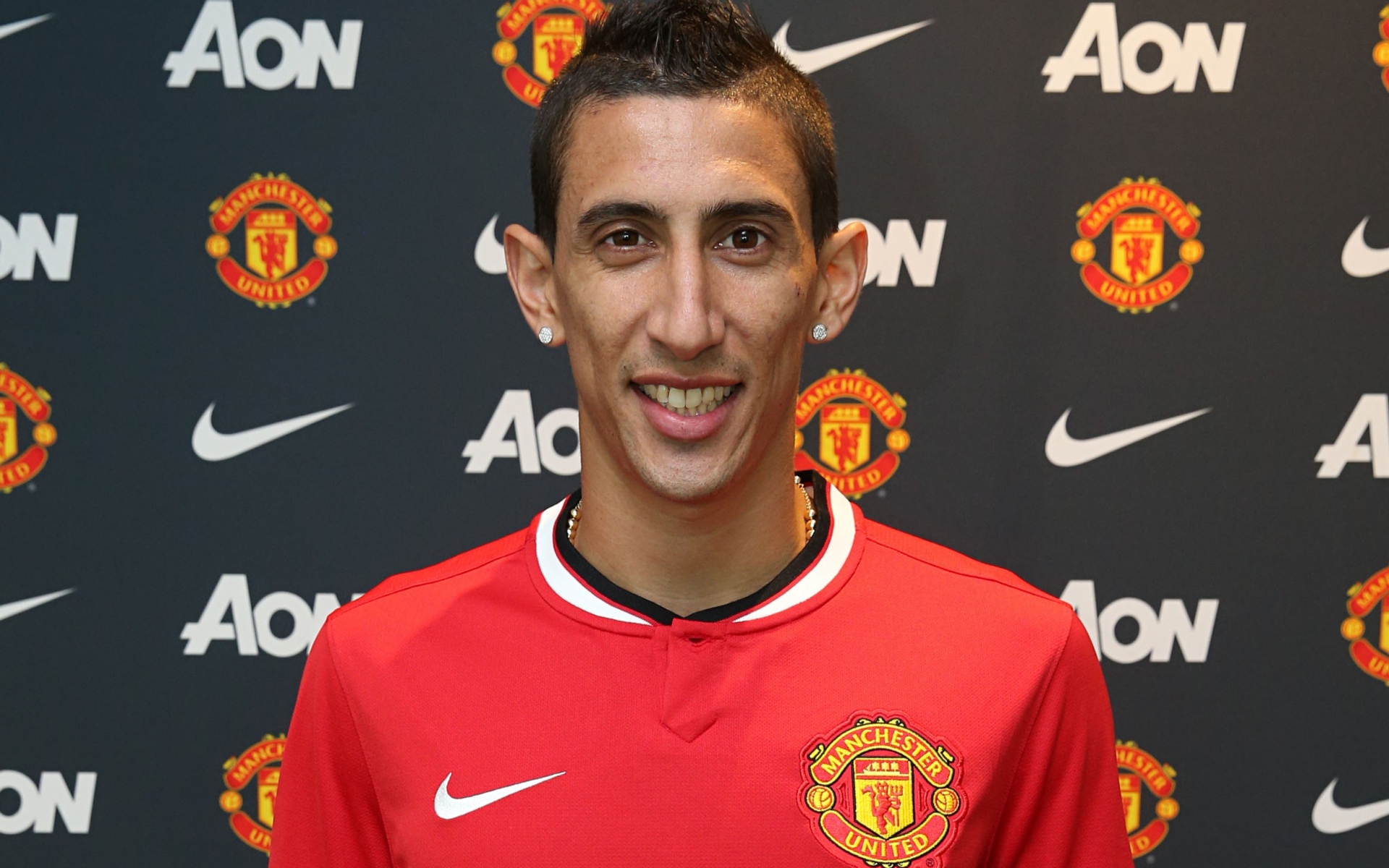 Картинки Angel di maria, paris saint-germain, футболист, улыбка фото и обои на рабочий стол