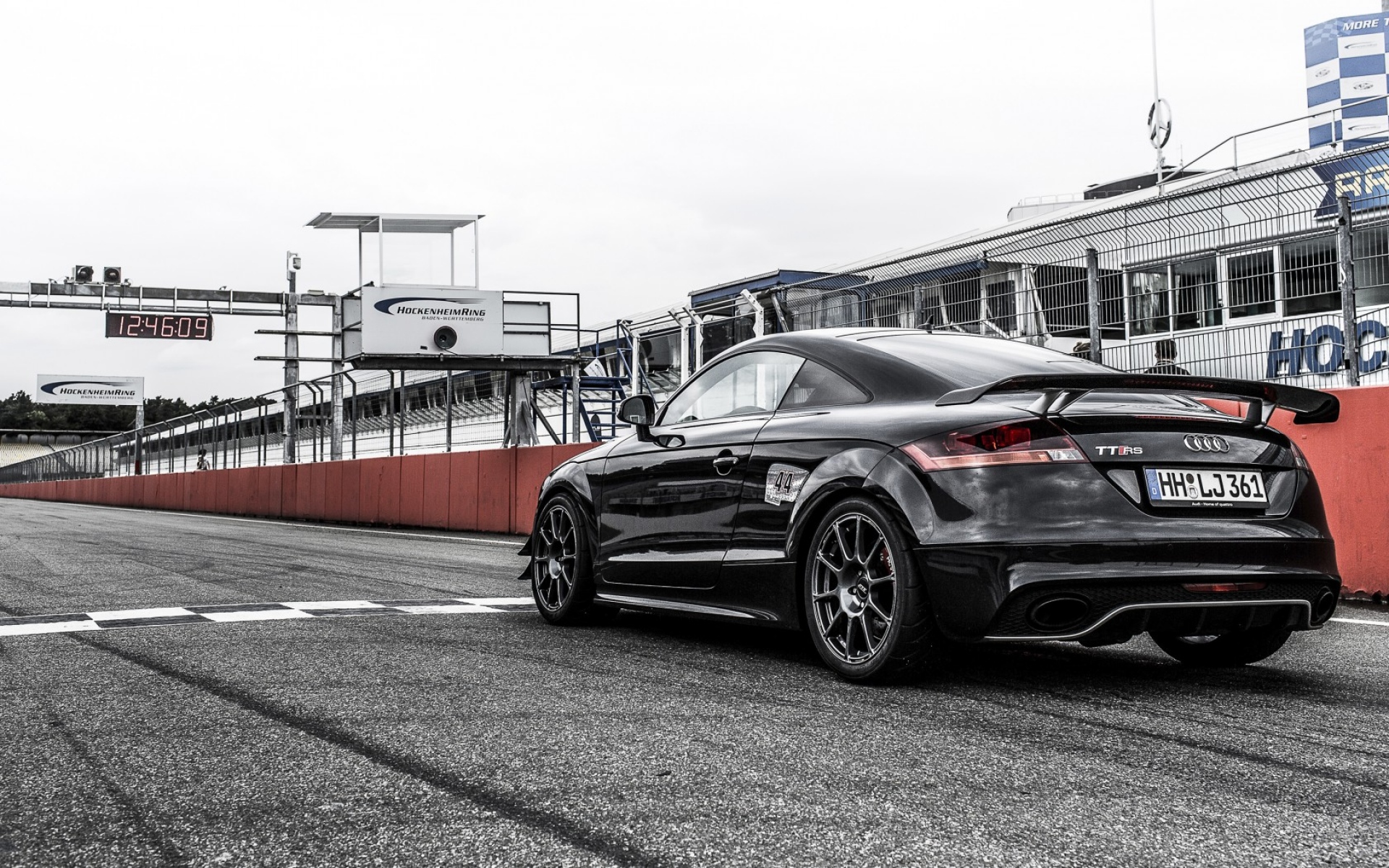 Картинки Audi, tt, rs, черный, вид сзади фото и обои на рабочий стол